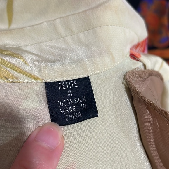 Vintage Ellen Tracy Petite 4 Button Up Yellow Red Shirt - Picture 5 of 7